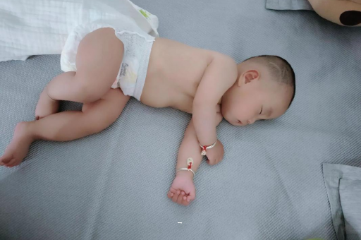 台湾宝宝短发型女